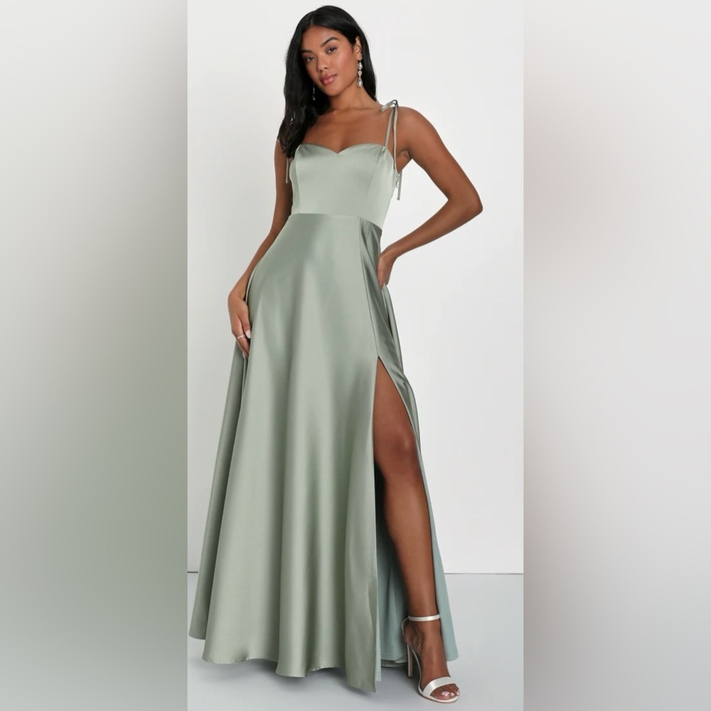 Satin Green Evening Gown - Gem
